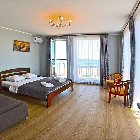 Hotel Golden Beach Затока Экстерьер фото