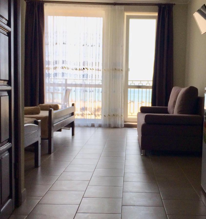 Hotel Golden Beach Затока Экстерьер фото