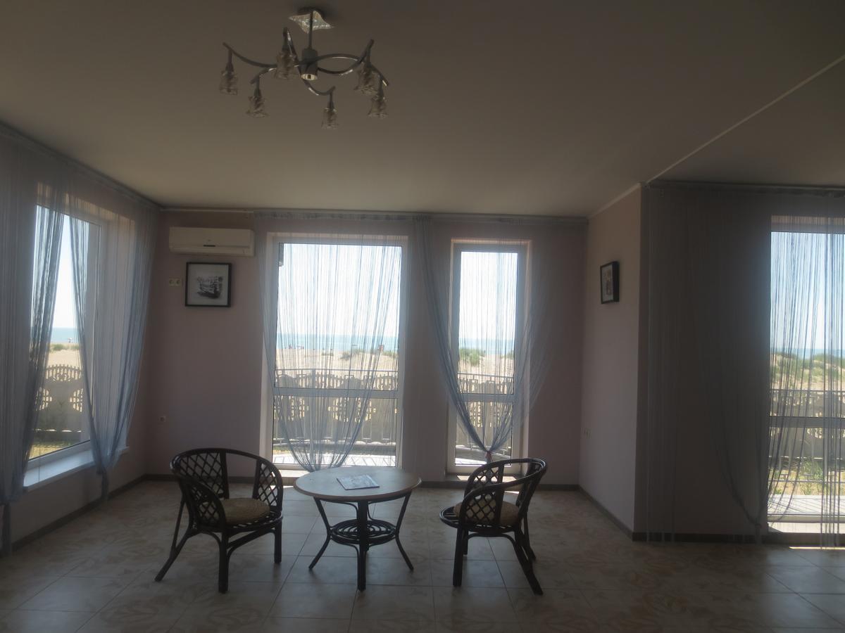 Hotel Golden Beach Затока Экстерьер фото