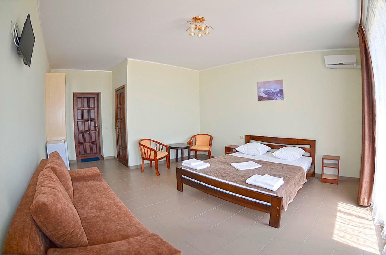 Hotel Golden Beach Затока Экстерьер фото