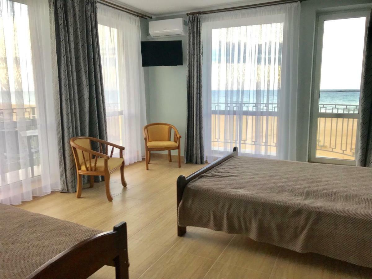 Hotel Golden Beach Затока Экстерьер фото