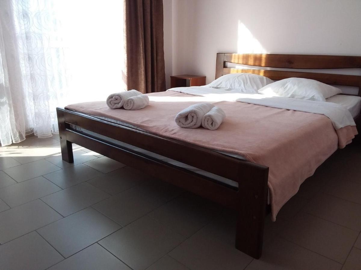 Hotel Golden Beach Затока Экстерьер фото